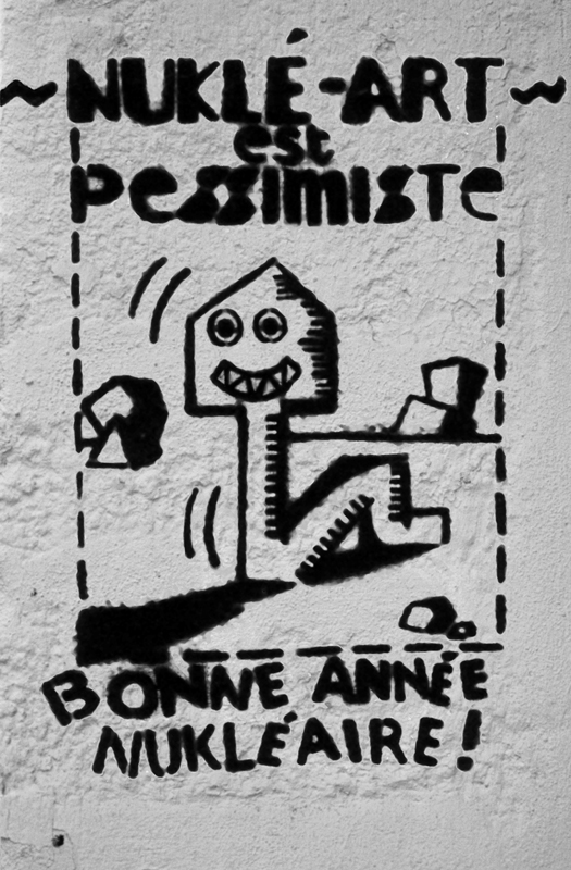 KRIKI, « Nuklé-Art est pessimiste », pochoir mural dans les rues de Paris, 1985.